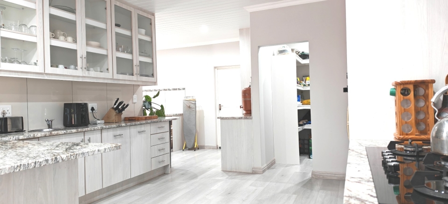 4 Bedroom Property for Sale in Dana Bay Western Cape